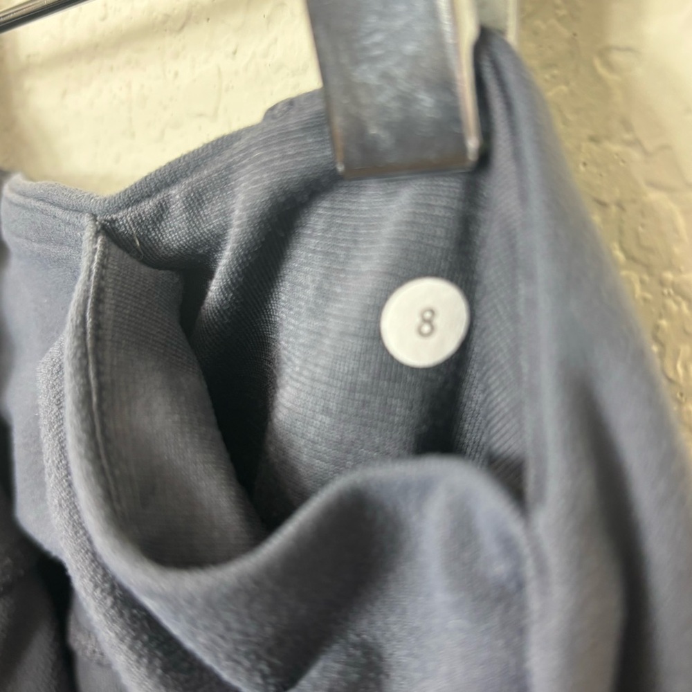 Lululemon Acro Crop Gray Capri Leggings Slate Grey Size 8 - Picture 5 of 8